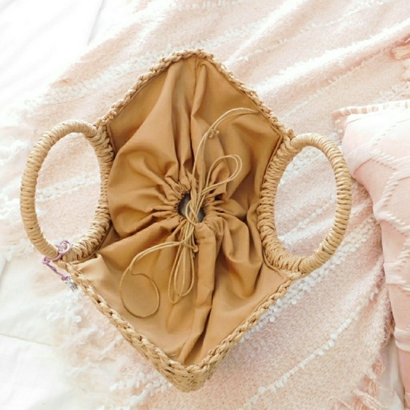 NEW - LARGE BOHO HEART LOCKET WOVEN RATTAN BAG - Picture 3 of 8